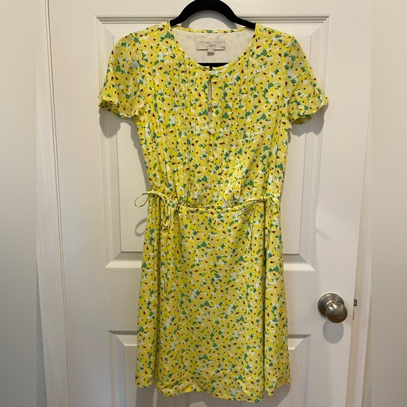 XSP loft floral print dress with side ties green yellow and white - like new - Picture 2 of 9